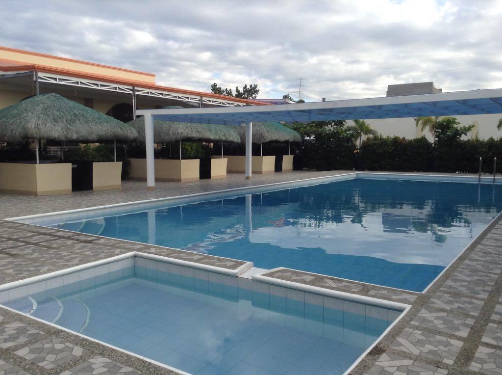 UKL Ever Resort Hotel Laoag Exterior foto